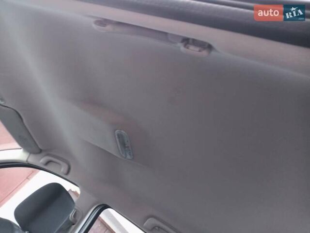 Білий Рено Меган, об'ємом двигуна 1.6 л та пробігом 201 тис. км за 5299 $, фото 44 на Automoto.ua