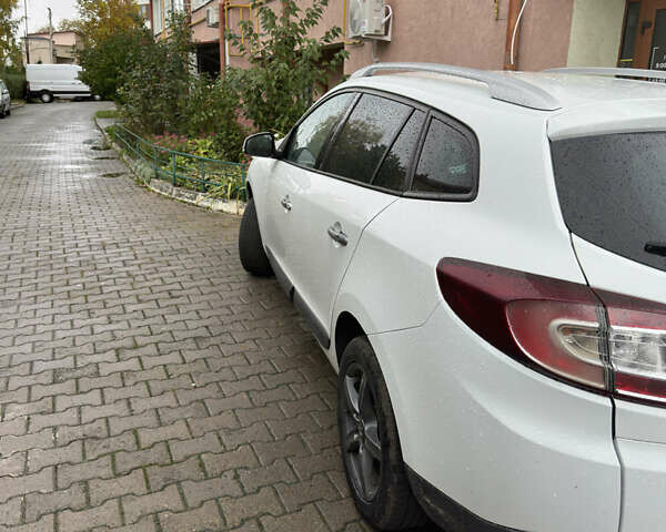 Белый Рено Меган, объемом двигателя 1.9 л и пробегом 360 тыс. км за 6900 $, фото 7 на Automoto.ua