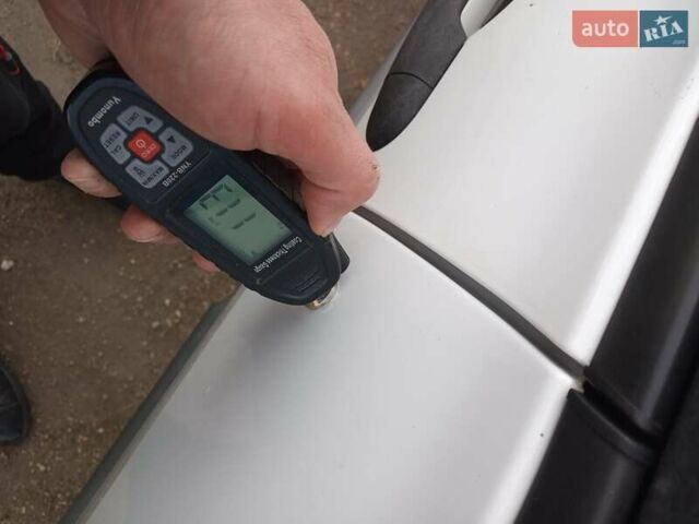 Білий Рено Меган, об'ємом двигуна 1.6 л та пробігом 201 тис. км за 5299 $, фото 66 на Automoto.ua