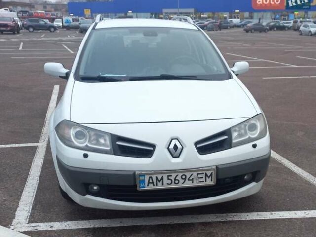 Белый Рено Меган, объемом двигателя 1.6 л и пробегом 247 тыс. км за 5100 $, фото 7 на Automoto.ua