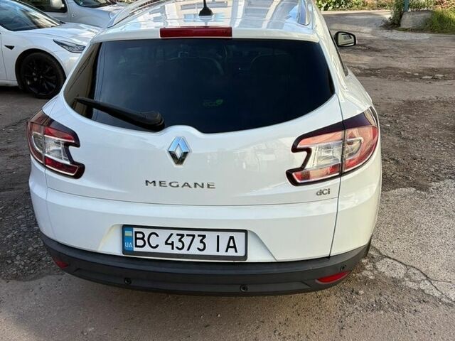 Белый Рено Меган, объемом двигателя 1.87 л и пробегом 254 тыс. км за 8500 $, фото 1 на Automoto.ua