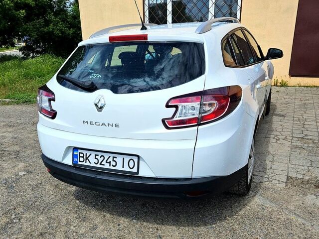 Рено Меган 2009 у Харкові на Automoto.ua Білий Рено Меган, об'ємом двигуна 1.6 л та пробігом 173 тис. км за 7100 $, фото 1 на Automoto.ua