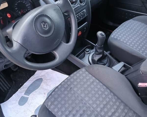 Білий Рено Меган, об'ємом двигуна 1.6 л та пробігом 201 тис. км за 5299 $, фото 48 на Automoto.ua