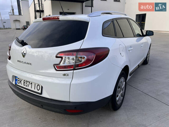 Білий Рено Меган, об'ємом двигуна 1.46 л та пробігом 226 тис. км за 7500 $, фото 5 на Automoto.ua