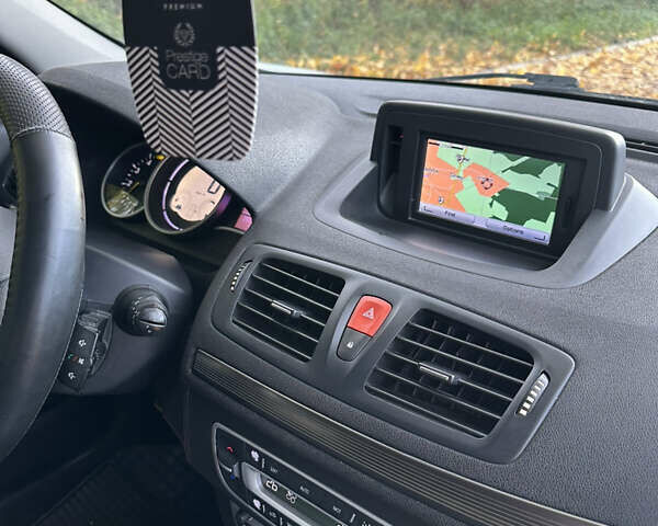 Белый Рено Меган, объемом двигателя 1.5 л и пробегом 257 тыс. км за 5250 $, фото 36 на Automoto.ua