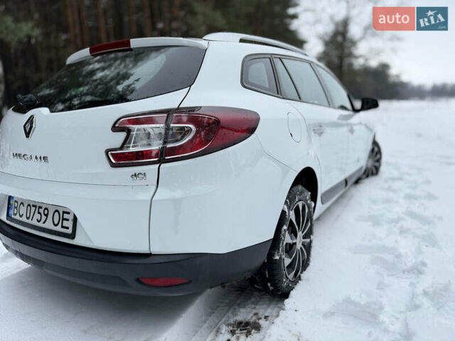 Білий Рено Меган, об'ємом двигуна 1.87 л та пробігом 302 тис. км за 6200 $, фото 7 на Automoto.ua