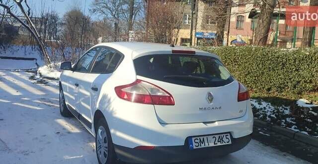 Белый Рено Меган, объемом двигателя 1.5 л и пробегом 287 тыс. км за 5000 $, фото 3 на Automoto.ua