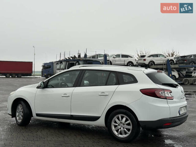 Белый Рено Меган, объемом двигателя 1.6 л и пробегом 211 тыс. км за 6750 $, фото 6 на Automoto.ua