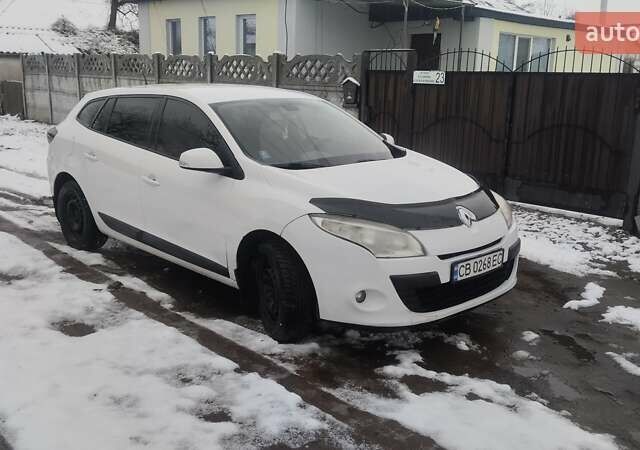 Белый Рено Меган, объемом двигателя 1.46 л и пробегом 320 тыс. км за 5800 $, фото 8 на Automoto.ua
