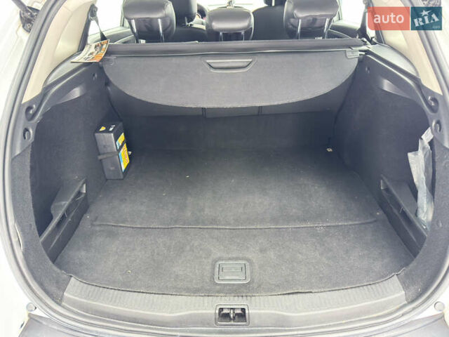 Белый Рено Меган, объемом двигателя 1.87 л и пробегом 302 тыс. км за 6300 $, фото 27 на Automoto.ua