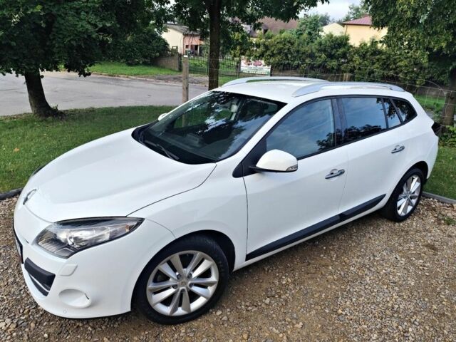 Білий Рено Меган, об'ємом двигуна 2 л та пробігом 248 тис. км за 2300 $, фото 10 на Automoto.ua