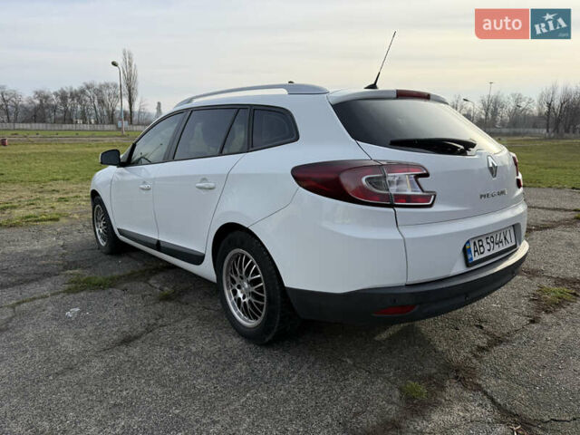 Белый Рено Меган, объемом двигателя 1.46 л и пробегом 299 тыс. км за 6200 $, фото 18 на Automoto.ua