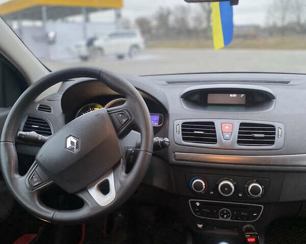 Белый Рено Меган, объемом двигателя 1.46 л и пробегом 232 тыс. км за 5850 $, фото 15 на Automoto.ua