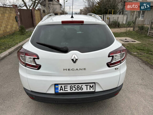 Белый Рено Меган, объемом двигателя 1.39 л и пробегом 207 тыс. км за 7200 $, фото 6 на Automoto.ua