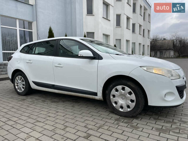 Белый Рено Меган, объемом двигателя 1.46 л и пробегом 264 тыс. км за 6500 $, фото 5 на Automoto.ua