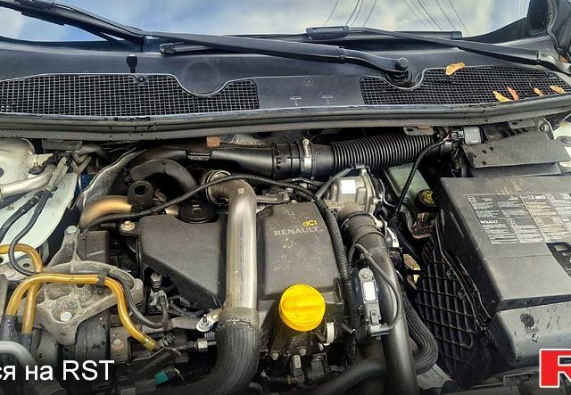 Белый Рено Меган, объемом двигателя 1.5 л и пробегом 200 тыс. км за 6999 $, фото 5 на Automoto.ua