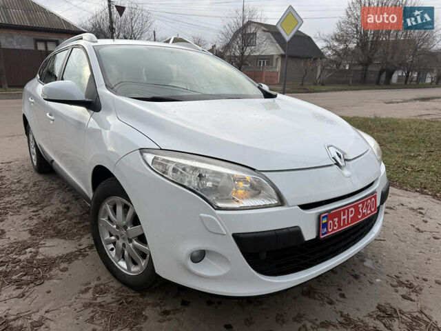 Белый Рено Меган, объемом двигателя 1.6 л и пробегом 211 тыс. км за 7399 $, фото 8 на Automoto.ua