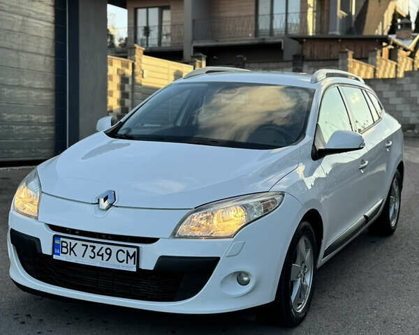 Белый Рено Меган, объемом двигателя 1.46 л и пробегом 298 тыс. км за 6200 $, фото 7 на Automoto.ua