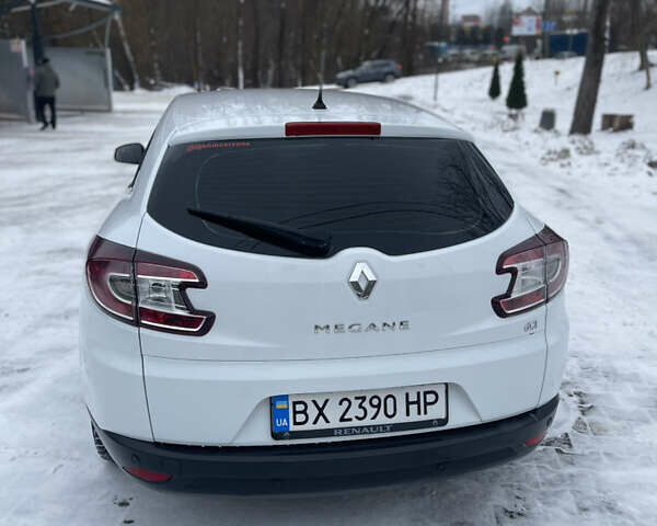 Белый Рено Меган, объемом двигателя 1.46 л и пробегом 289 тыс. км за 5999 $, фото 10 на Automoto.ua