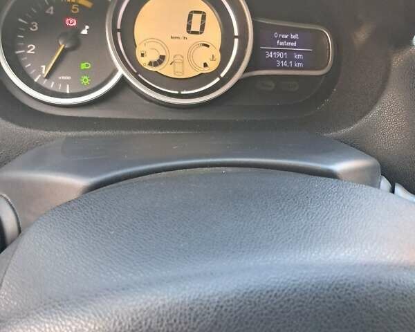 Белый Рено Меган, объемом двигателя 1.46 л и пробегом 340 тыс. км за 6000 $, фото 6 на Automoto.ua