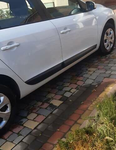 Белый Рено Меган, объемом двигателя 1.5 л и пробегом 197 тыс. км за 7400 $, фото 8 на Automoto.ua