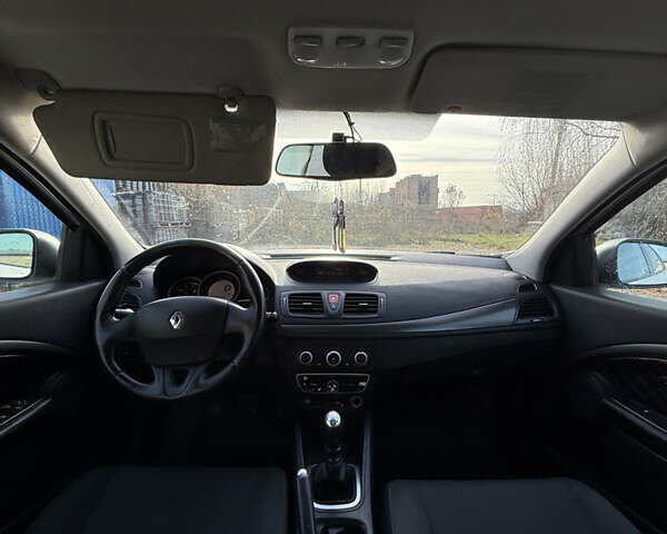 Білий Рено Меган, об'ємом двигуна 1.5 л та пробігом 363 тис. км за 5700 $, фото 13 на Automoto.ua