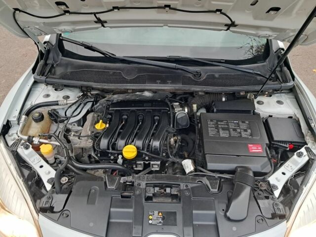 Білий Рено Меган, об'ємом двигуна 1.6 л та пробігом 220 тис. км за 7350 $, фото 13 на Automoto.ua