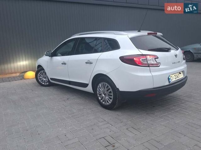 Белый Рено Меган, объемом двигателя 1.46 л и пробегом 298 тыс. км за 6700 $, фото 15 на Automoto.ua