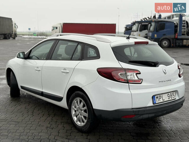 Белый Рено Меган, объемом двигателя 1.6 л и пробегом 211 тыс. км за 6750 $, фото 7 на Automoto.ua