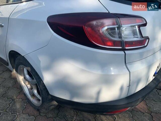 Белый Рено Меган, объемом двигателя 1.46 л и пробегом 210 тыс. км за 6300 $, фото 11 на Automoto.ua