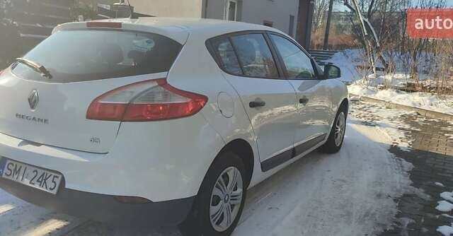 Белый Рено Меган, объемом двигателя 1.5 л и пробегом 287 тыс. км за 5000 $, фото 6 на Automoto.ua