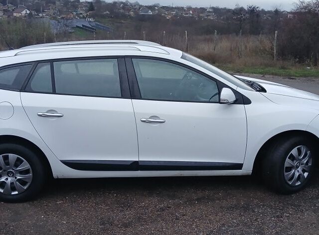 Білий Рено Меган, об'ємом двигуна 1.6 л та пробігом 240 тис. км за 7400 $, фото 6 на Automoto.ua