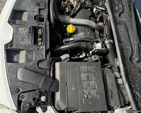 Білий Рено Меган, об'ємом двигуна 1.5 л та пробігом 363 тис. км за 5700 $, фото 23 на Automoto.ua