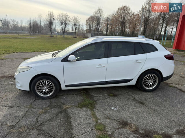 Белый Рено Меган, объемом двигателя 1.46 л и пробегом 299 тыс. км за 6200 $, фото 12 на Automoto.ua