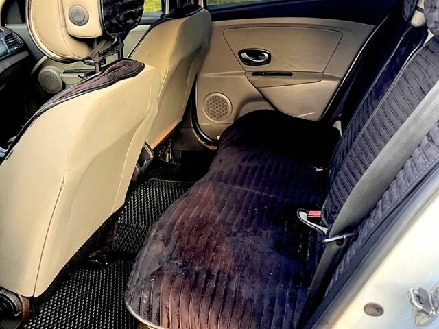 Белый Рено Меган, объемом двигателя 1.5 л и пробегом 265 тыс. км за 5900 $, фото 5 на Automoto.ua