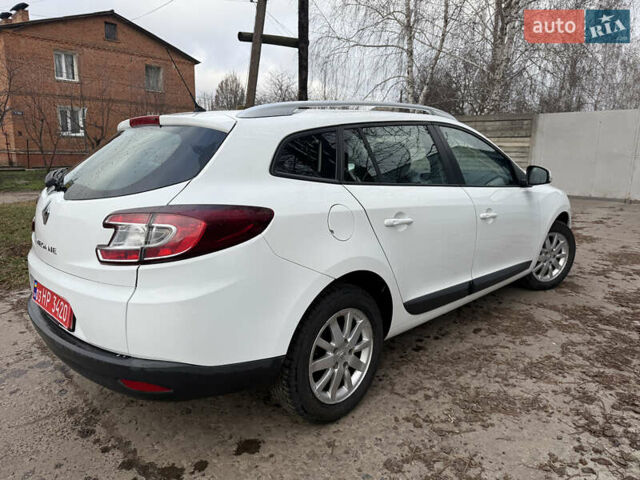 Белый Рено Меган, объемом двигателя 1.6 л и пробегом 211 тыс. км за 7399 $, фото 6 на Automoto.ua
