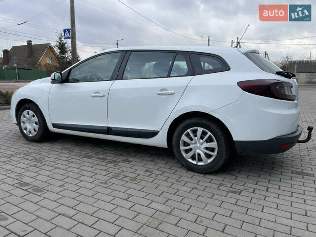 Белый Рено Меган, объемом двигателя 1.46 л и пробегом 264 тыс. км за 6500 $, фото 2 на Automoto.ua