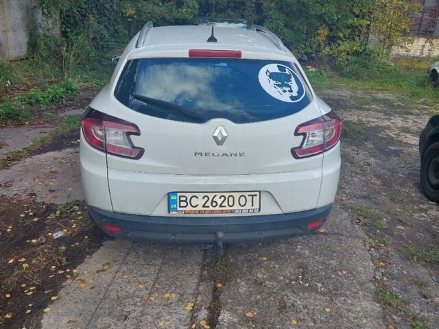 Рено Меган 2010 у Львові на Automoto.ua Білий Рено Меган, об'ємом двигуна 2 л та пробігом 255 тис. км за 7300 $, фото 4 на Automoto.ua