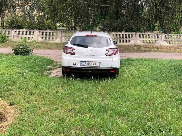 Белый Рено Меган, объемом двигателя 1.5 л и пробегом 257 тыс. км за 6400 $, фото 8 на Automoto.ua
