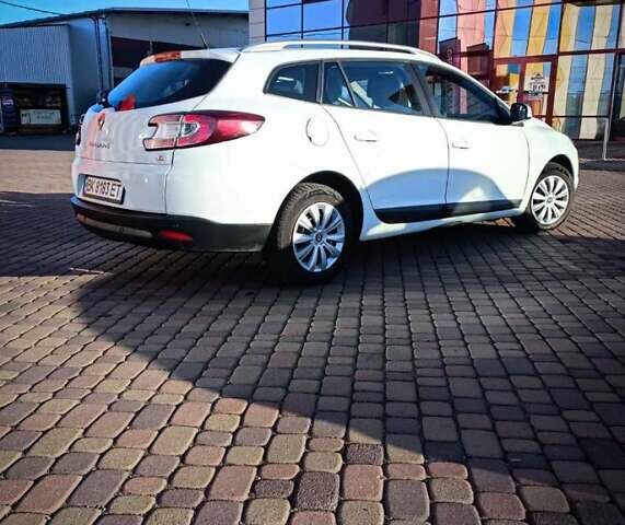 Белый Рено Меган, объемом двигателя 1.46 л и пробегом 258 тыс. км за 6200 $, фото 17 на Automoto.ua