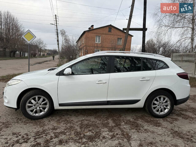 Белый Рено Меган, объемом двигателя 1.6 л и пробегом 211 тыс. км за 7399 $, фото 15 на Automoto.ua