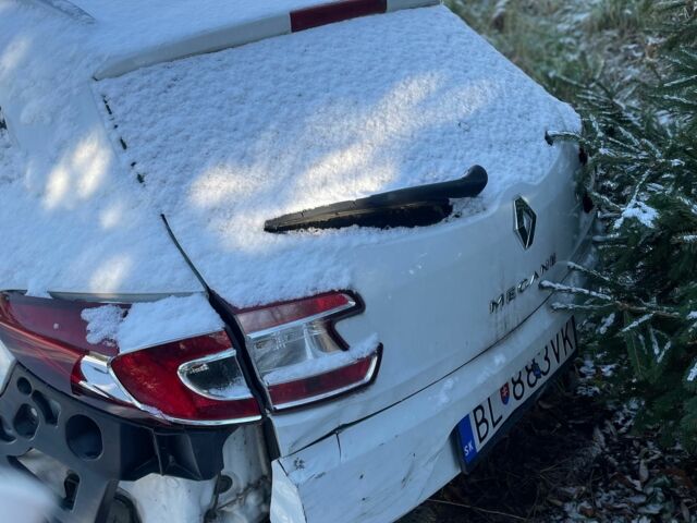 Білий Рено Меган, об'ємом двигуна 1.5 л та пробігом 3 тис. км за 1299 $, фото 5 на Automoto.ua