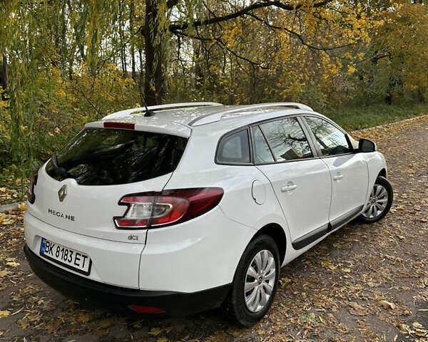 Белый Рено Меган, объемом двигателя 1.5 л и пробегом 257 тыс. км за 5250 $, фото 6 на Automoto.ua