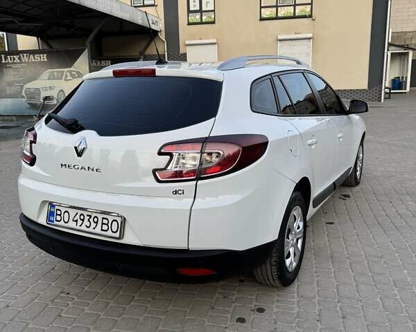 Белый Рено Меган, объемом двигателя 1.46 л и пробегом 316 тыс. км за 6500 $, фото 10 на Automoto.ua