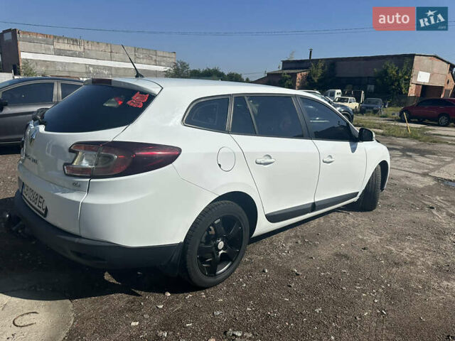 Белый Рено Меган, объемом двигателя 1.46 л и пробегом 339 тыс. км за 5300 $, фото 8 на Automoto.ua