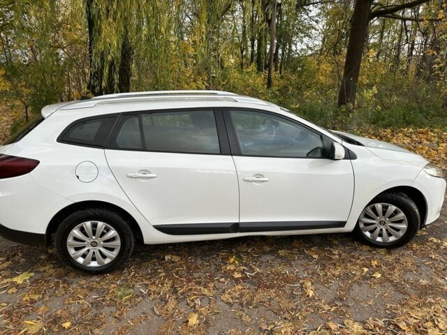 Білий Рено Меган, об'ємом двигуна 1.5 л та пробігом 257 тис. км за 5250 $, фото 6 на Automoto.ua