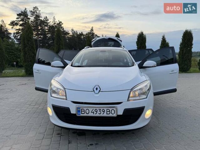 Белый Рено Меган, объемом двигателя 1.46 л и пробегом 316 тыс. км за 6500 $, фото 18 на Automoto.ua
