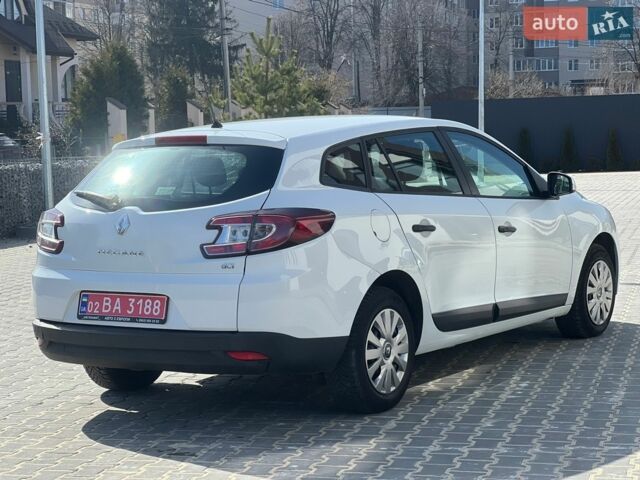 Білий Рено Меган, об'ємом двигуна 1.46 л та пробігом 209 тис. км за 6800 $, фото 6 на Automoto.ua