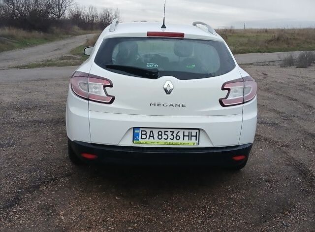 Білий Рено Меган, об'ємом двигуна 1.6 л та пробігом 240 тис. км за 7400 $, фото 4 на Automoto.ua