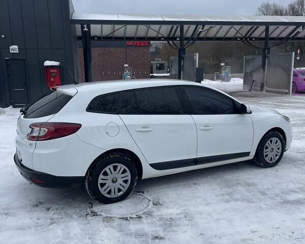 Белый Рено Меган, объемом двигателя 1.46 л и пробегом 289 тыс. км за 5999 $, фото 12 на Automoto.ua